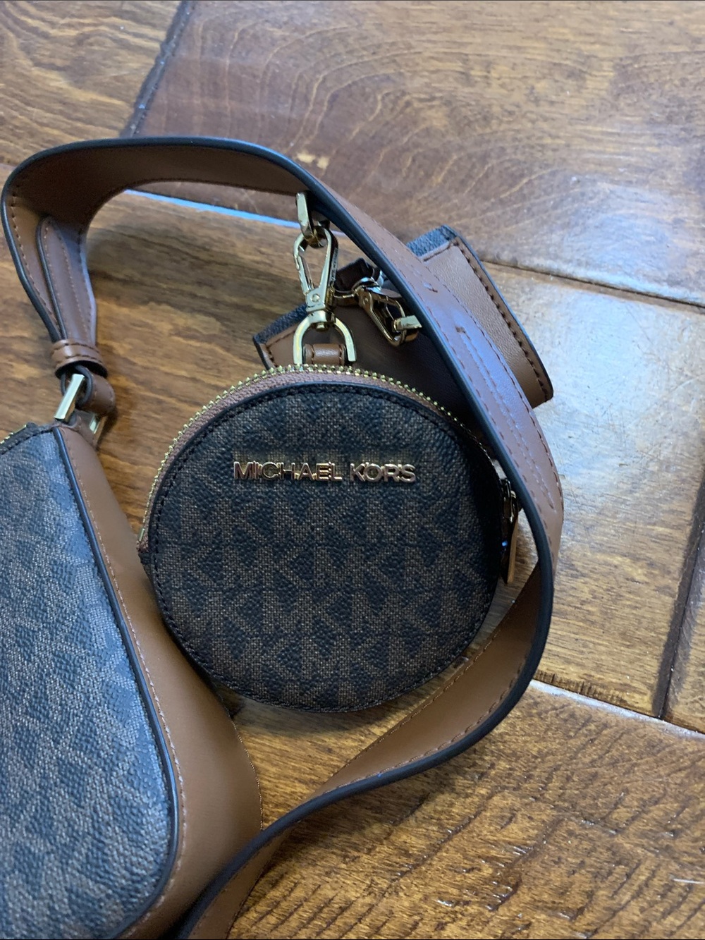 Michael Kors Brown Logo Crossbody with Round Coin Pouch & Card Case - Picture 5 of 12
